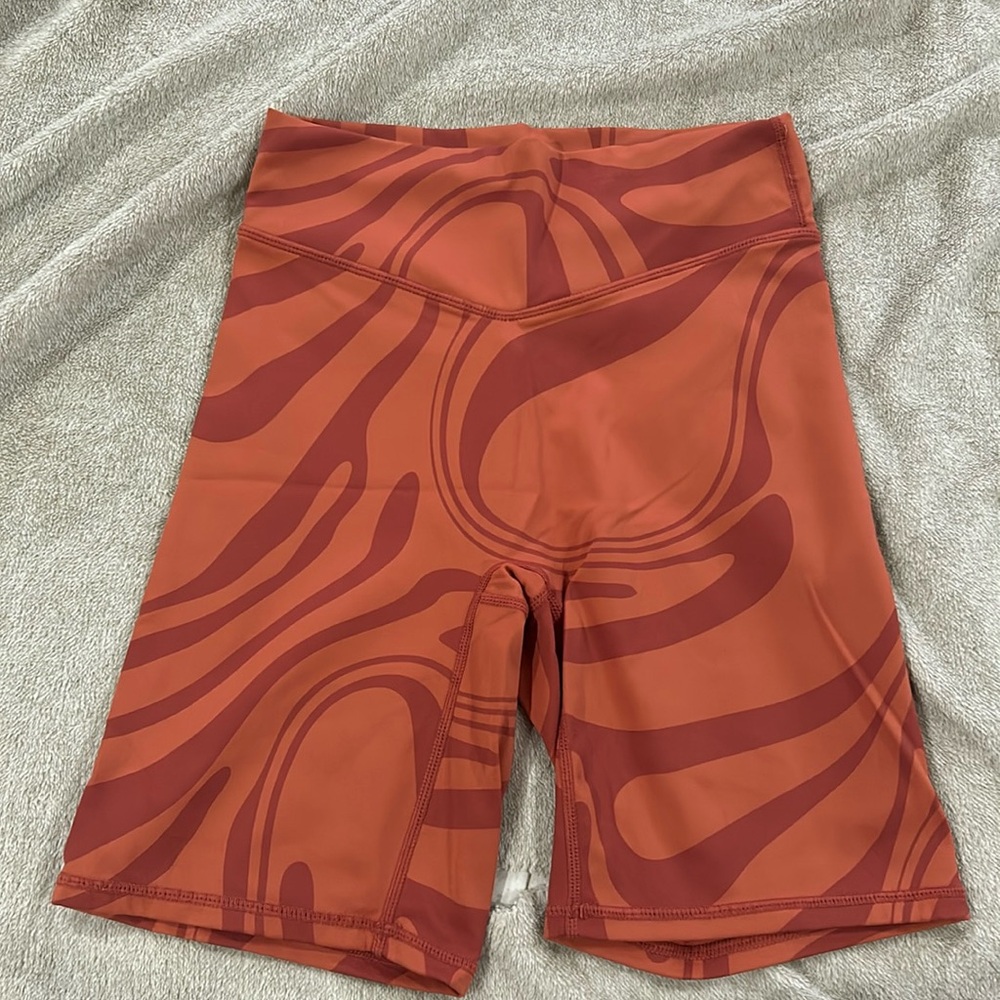 Balance athletica shorts small